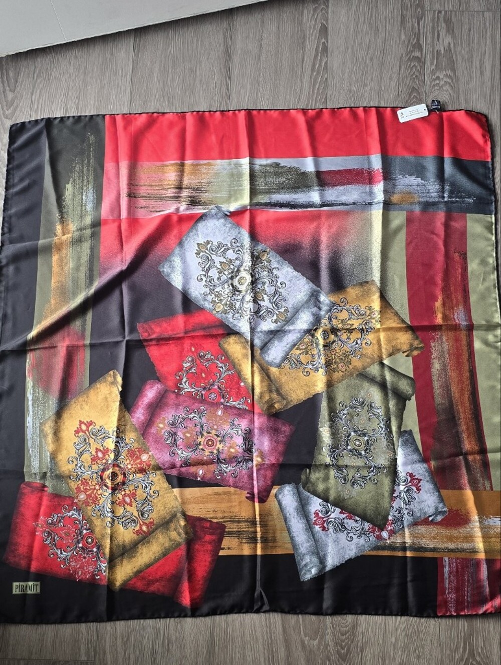 NWT Piramit Satin Square Scarf Black Red Baroque Maximalist Made Turkey 35x35"